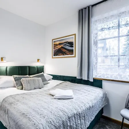 Lucylla Aparthotel 4*