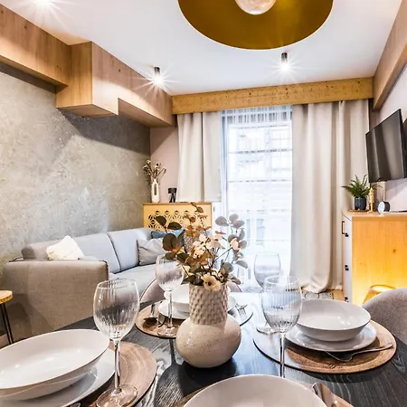 Lucylla ザコパネ