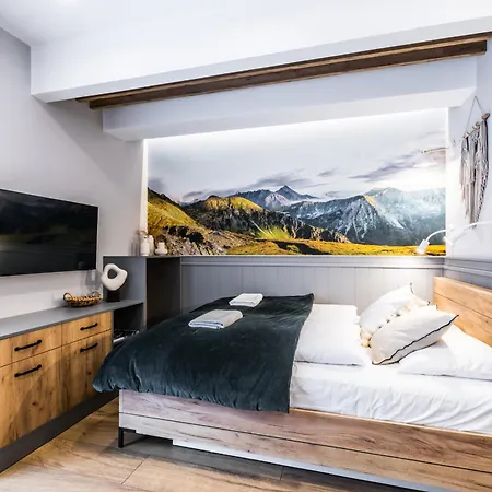 Lucylla ザコパネ