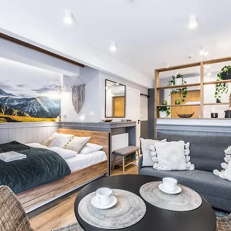 Aparthotel Lucylla 3*