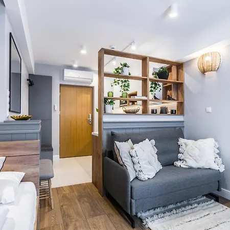 Aparthotel Lucylla 3*