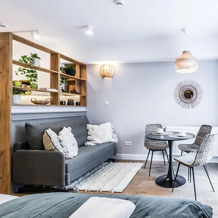 Lucylla Lägenhetshotell 4*