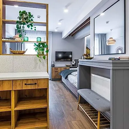 Lucylla Aparthotel 4*