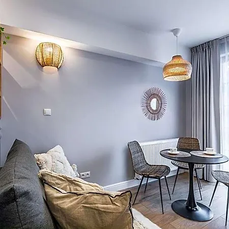 Aparthotel Lucylla 4*