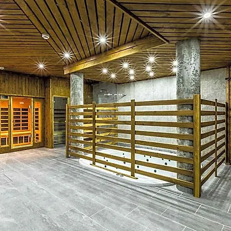 Lucylla Aparthotel