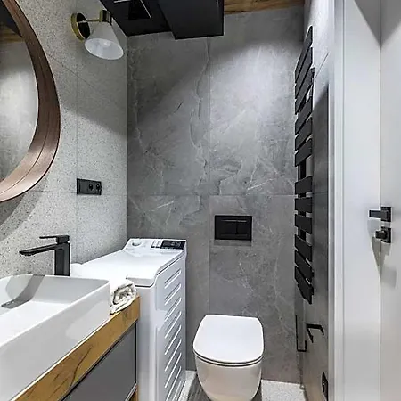 Lucylla Aparthotel 4*