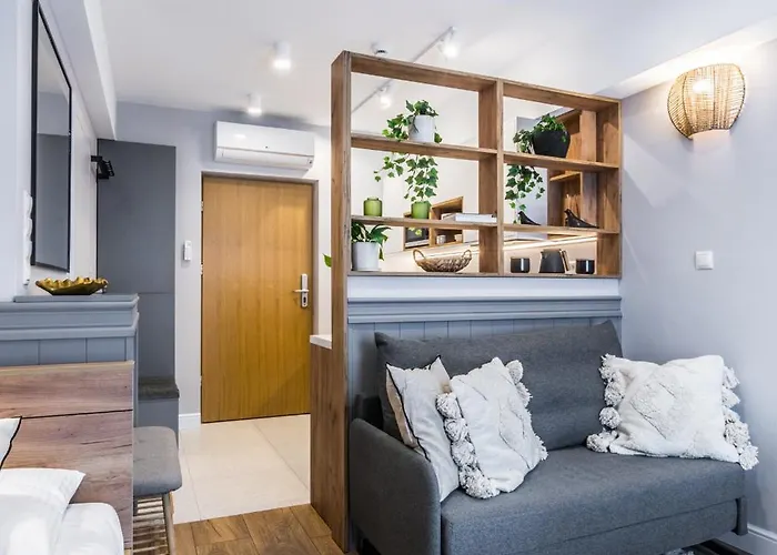 Aparthotel Lucylla 3*