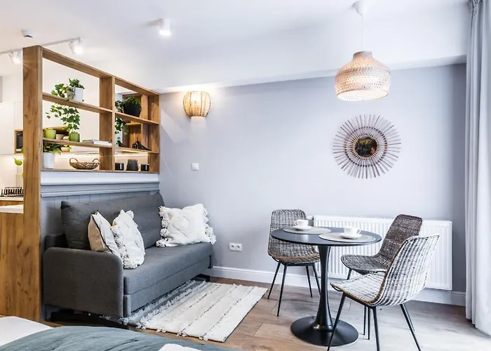 Lucylla 3* زاكوباني