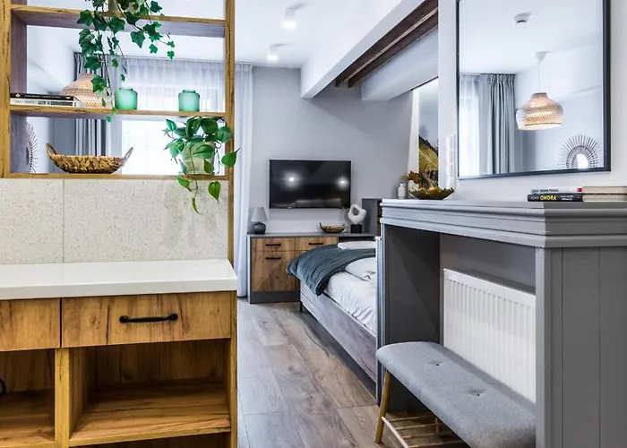 Lucylla شقة فندقية 3*